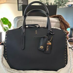 NWOT Cooper Carryall With Rivets